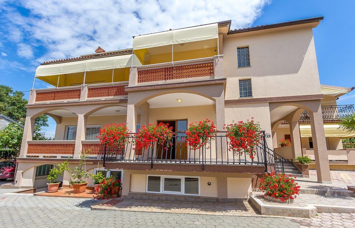 Apartments Nevija Medulin Bagian luar foto