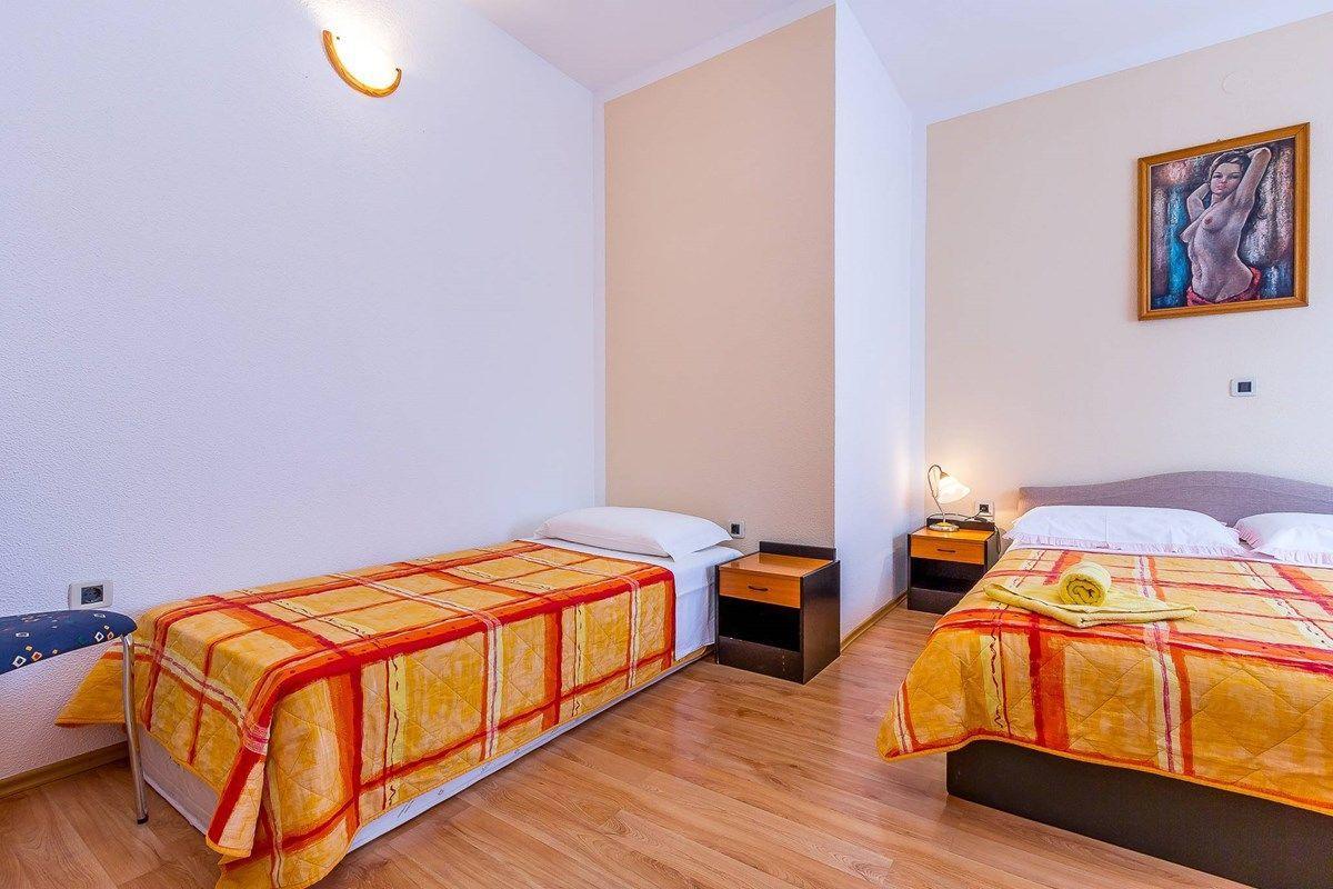 Apartments Nevija Medulin Bagian luar foto